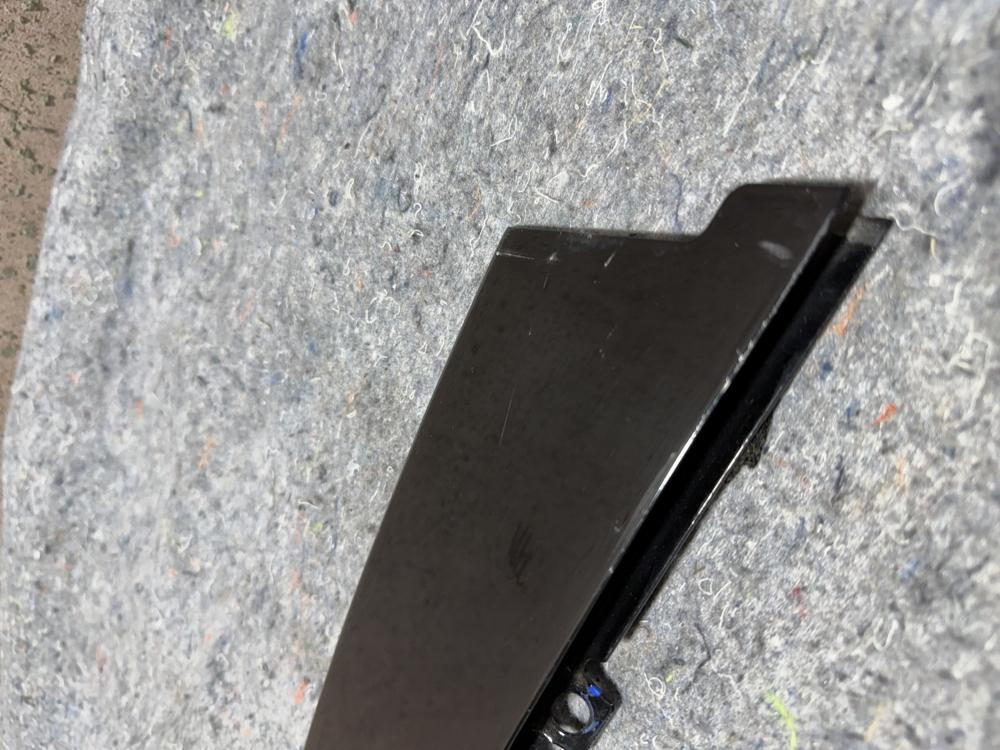 2011 Bentley Continental Flying Spur Front Left B-pillar Cover Plate 3W5837889H – photo 2