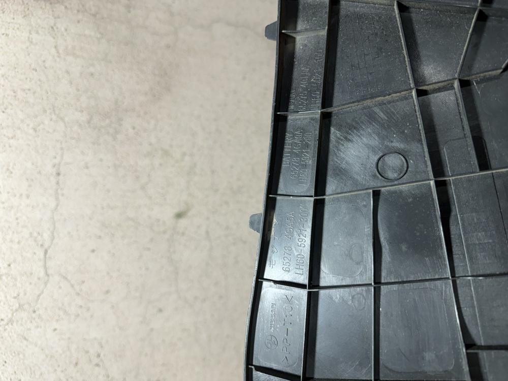 14-19 Infiniti Q50 Brake Fluid Trim Cover Lid OEM 652784GA5A OEM – photo 2