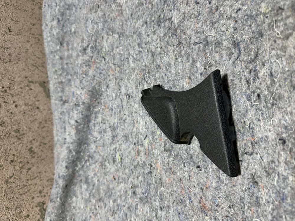 2007-2017 Jeep Patriot Front Seat Left Driver Side Inner Shield Cover Trim OEM – photo 3