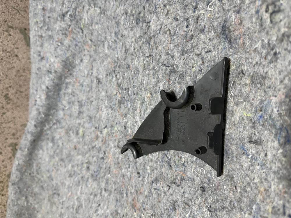 2007-2017 Jeep Patriot Front Seat Left Driver Side Inner Shield Cover Trim OEM – photo 4