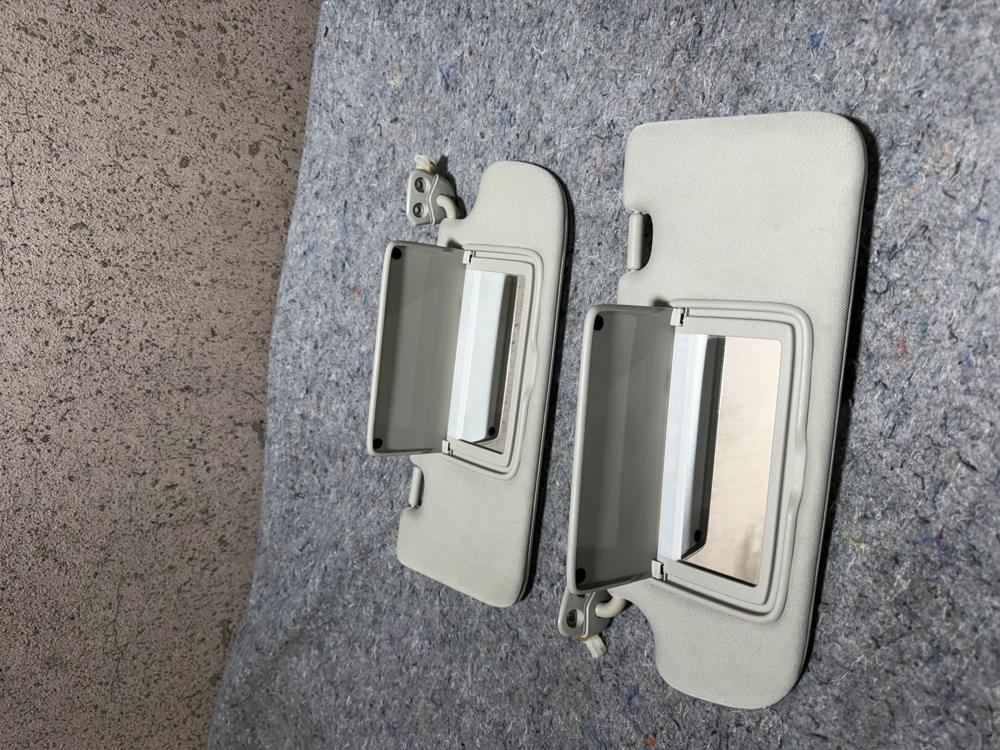 2014-2024 Infiniti Q50 Gray Cloth Left Right Sun Visor Illuminated Set Pair OEM – photo 2