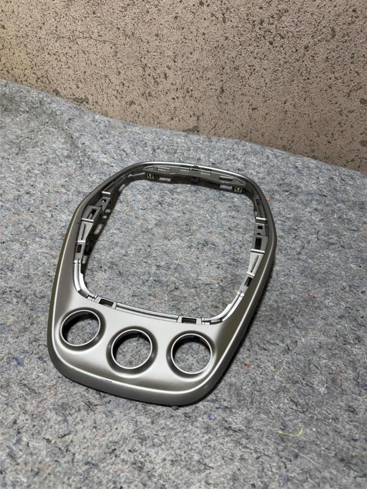 16-18 Chevrolet Spark Center Dash Instrument Panel Switch Bezel Trim Cover OEM – photo 1