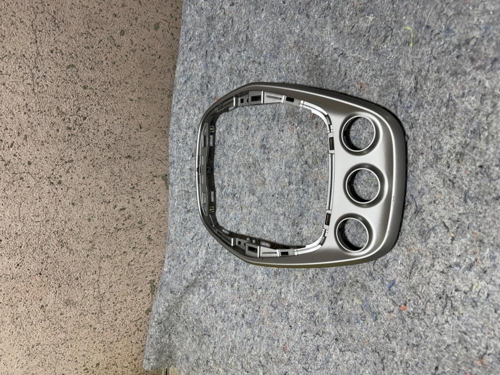 16-18 Chevrolet Spark Center Dash Instrument Panel Switch Bezel Trim Cover OEM – photo 2