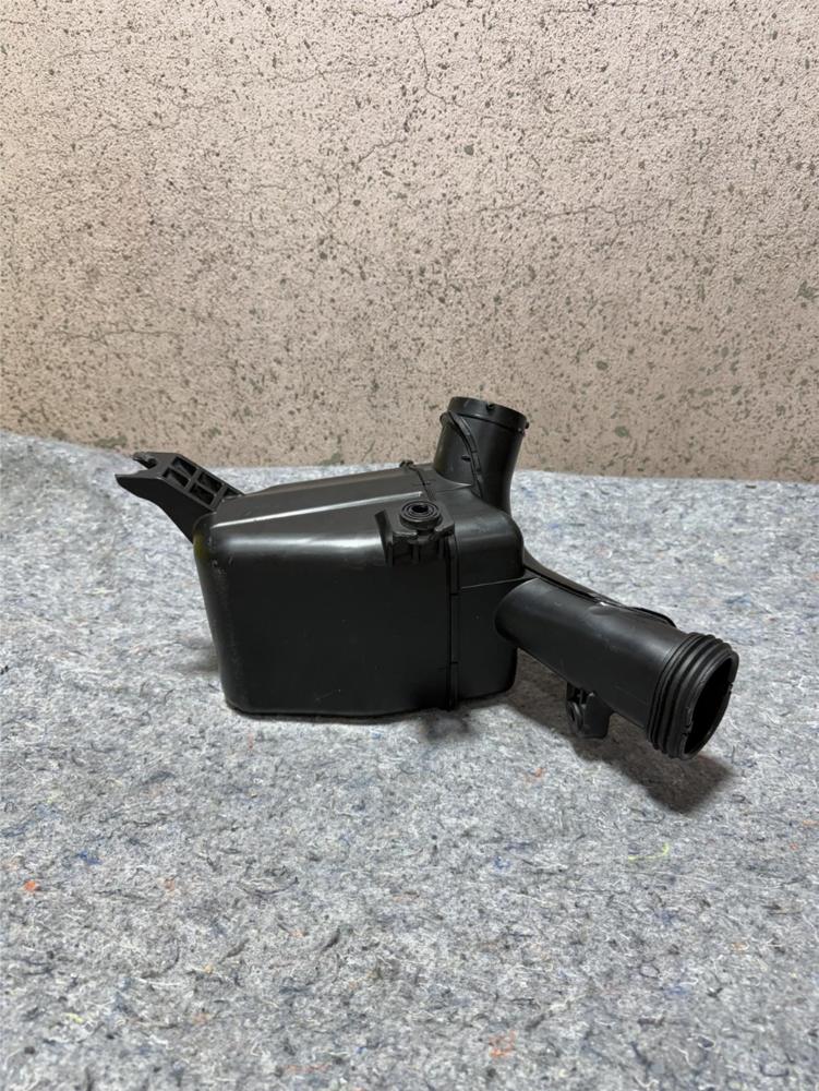 Gm OEM Spark Air Intake Resonator Assembly GMC 42359288 Chevrolet – photo 1