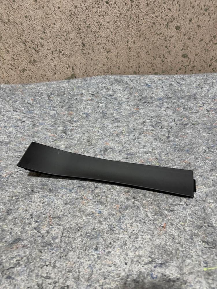 2015 Maserati Ghibli Front Right a Pillar Cover 670011107 Factory OEM 14-19 – photo 1