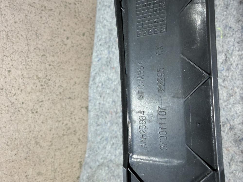 2015 Maserati Ghibli Front Right a Pillar Cover 670011107 Factory OEM 14-19 – photo 2