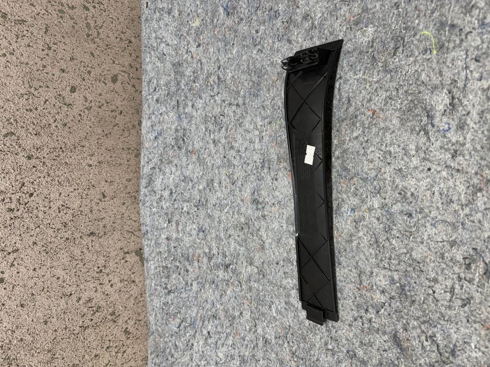 2015 Maserati Ghibli Front Right a Pillar Cover 670011107 Factory OEM 14-19 – photo 3