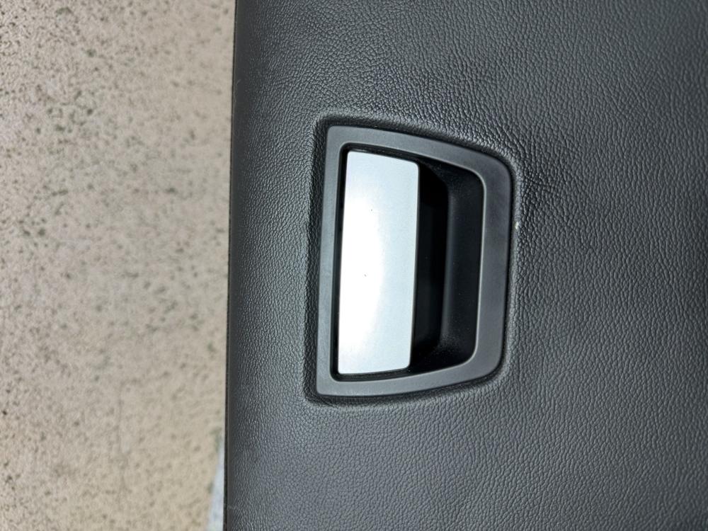 14-17 Maserati Ghibli Quattroporte Dash Glove Box Storage Compartment Black OEM – photo 4