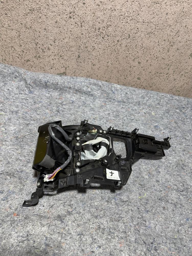 2017-2020 Infiniti Q50 Transmission Floor Gear Shifter Bezel OEM 969414GF0A – photo 1