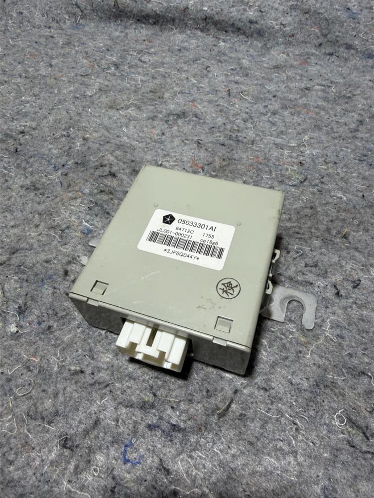 2007-17 Jeep Compass 4WD Driveline Suspension Control Module 5033301AG – photo 1