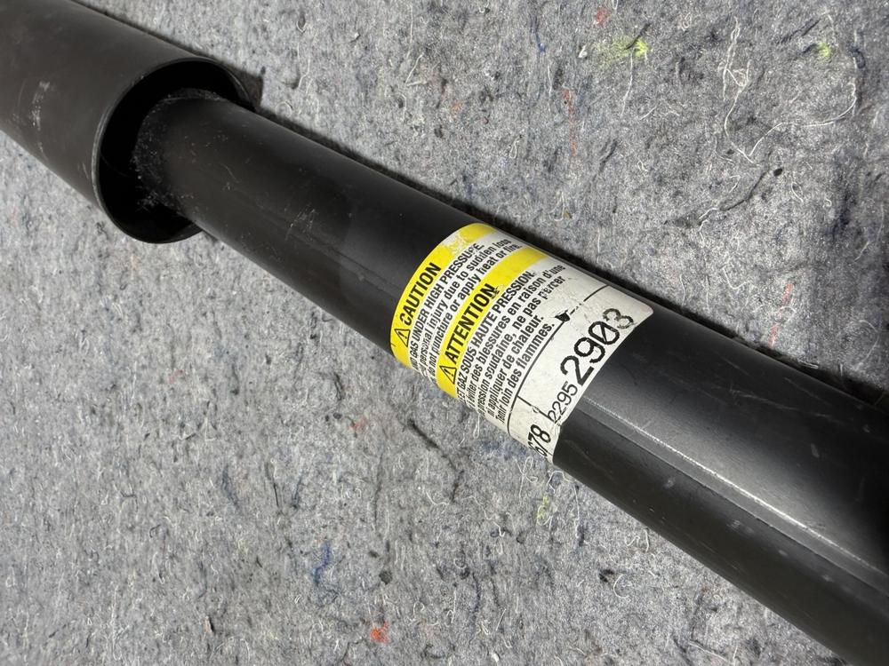 2014-2018 Chevy Impala Shock Absorber Rear Right OEM 22952903 20K Miles – photo 3