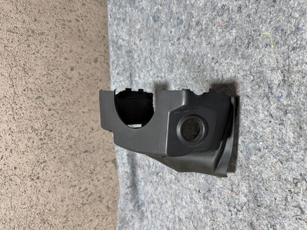 2007-2012 Dodge Caliber Steering Column Lower Cover OEM – photo 3