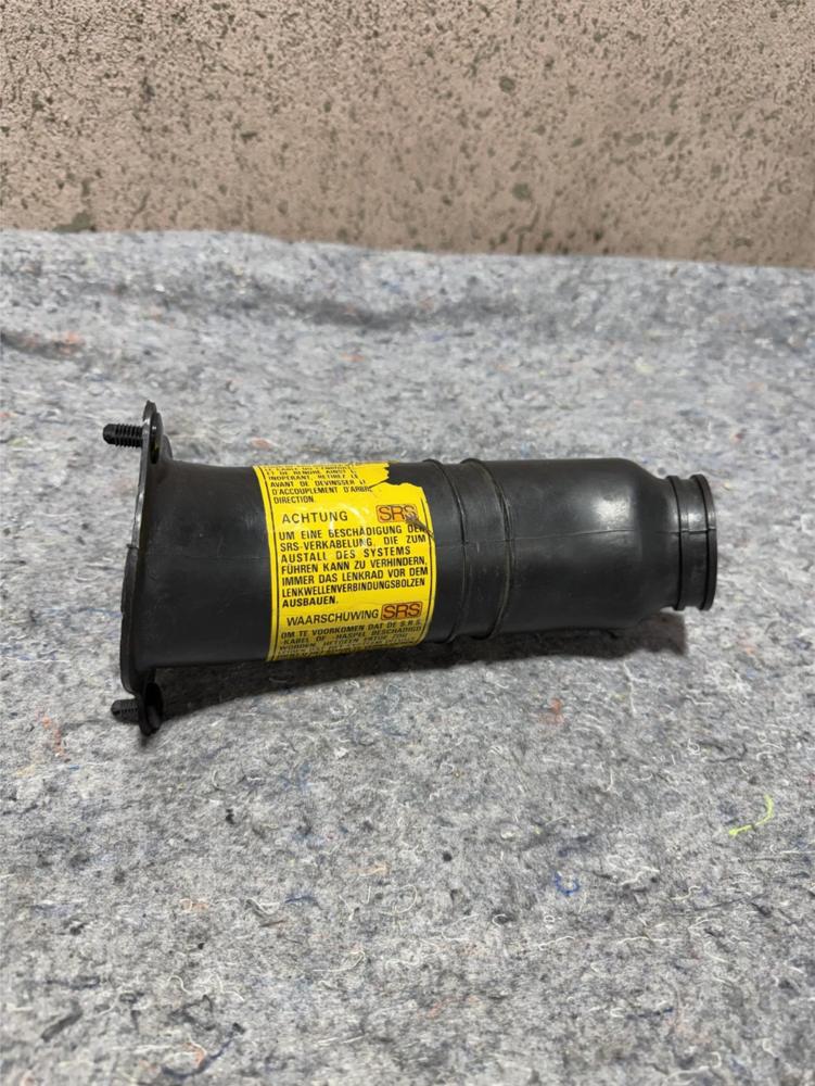 EB1420 1991 91 Acura NSX Lower Steering Column Joint Cover – photo 1