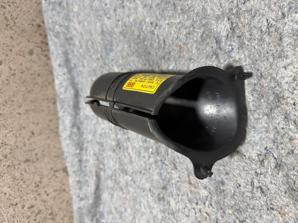 EB1420 1991 91 Acura NSX Lower Steering Column Joint Cover – photo 3