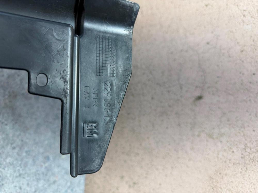 Genuine Gm Front Wheelhouse Splash Shield Assembly 22918542 – photo 4