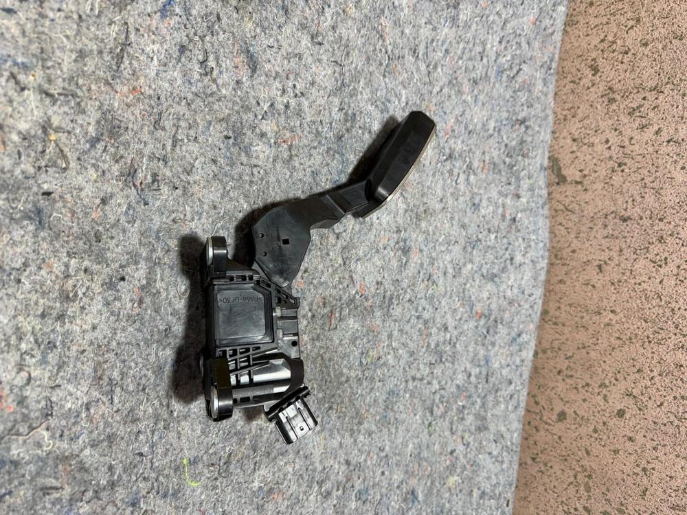 2016-2017 Honda Accord Sport Gas Accelerator Pedal Throttle Assy OEM Lot 2468 – photo 3