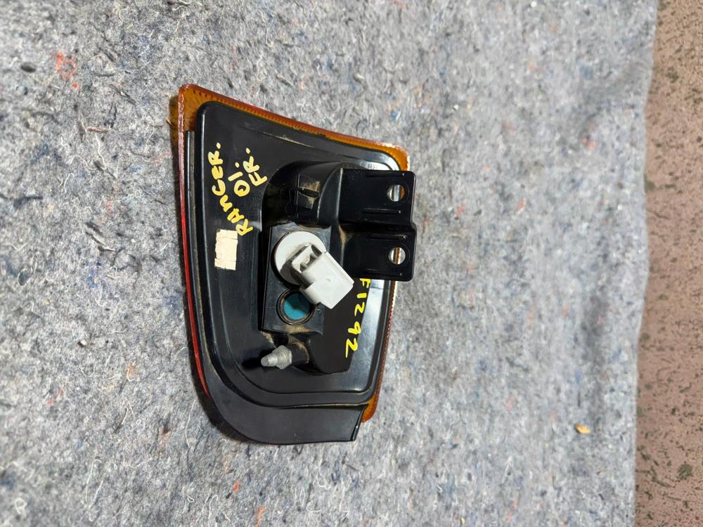 01-05 Ford Ranger Right Front Turn Signal Assembly 44ZH1504A OEM – photo 2