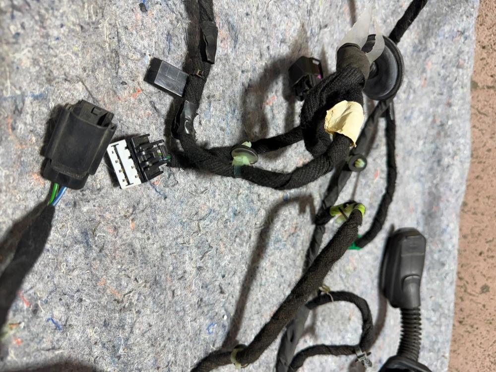 Right Passenger Side Rear Door Wire Wiring 2014-2016 Chevrolet Impala 80954 OEM – photo 4