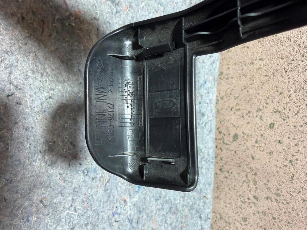 14-19 Toyota Corolla Front Seat Track Cover Left Driver Side Inner Black OEM – photo 2