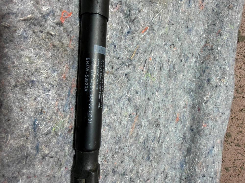 Mazda Damper Stay Trunk Lid BN8W-56-930A – photo 4