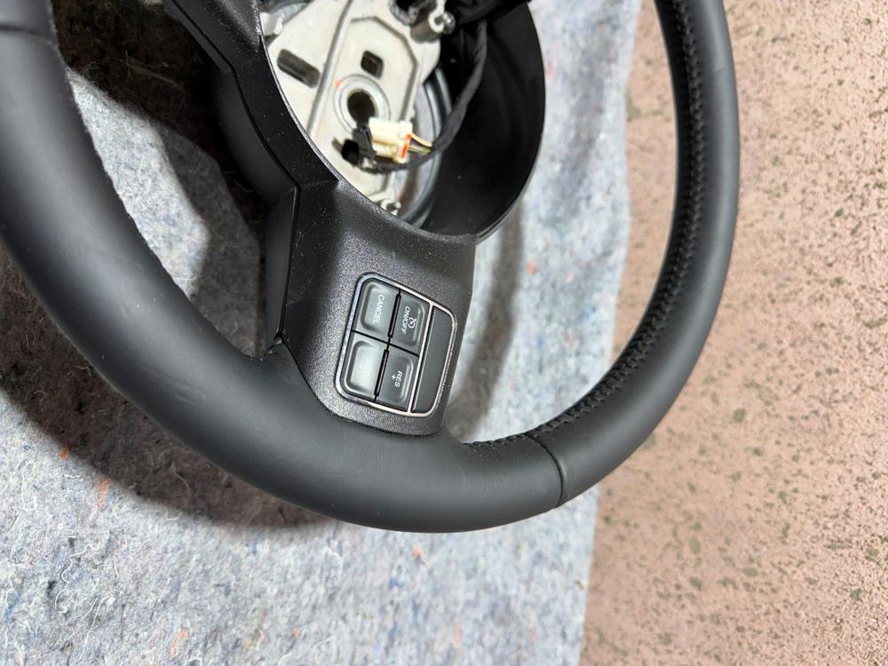 2018 Jeep Wrangler Black Leather Steering Wheel OEM 6DG55DX9AB – photo 4