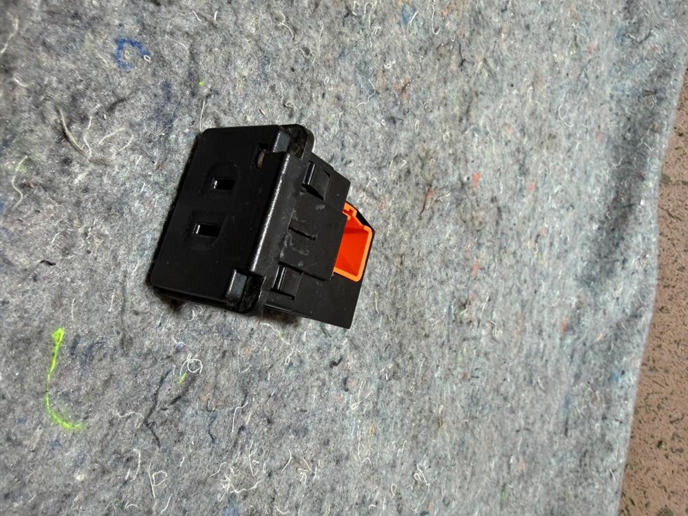 2008 Jeep Commander Power Inverter AC Outlet Input Control Switch 40593D – photo 2