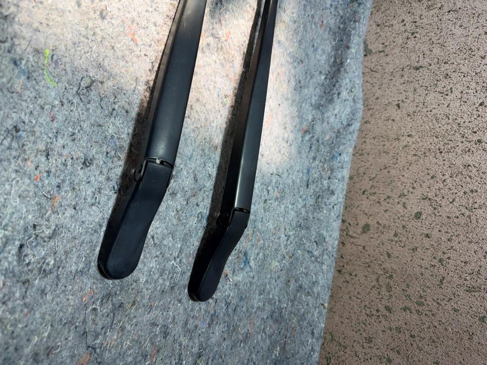 2015-2022 Ford F150 OEM Driver & Passenger Windshield Wiper Arms FL34-17527-A – photo 4