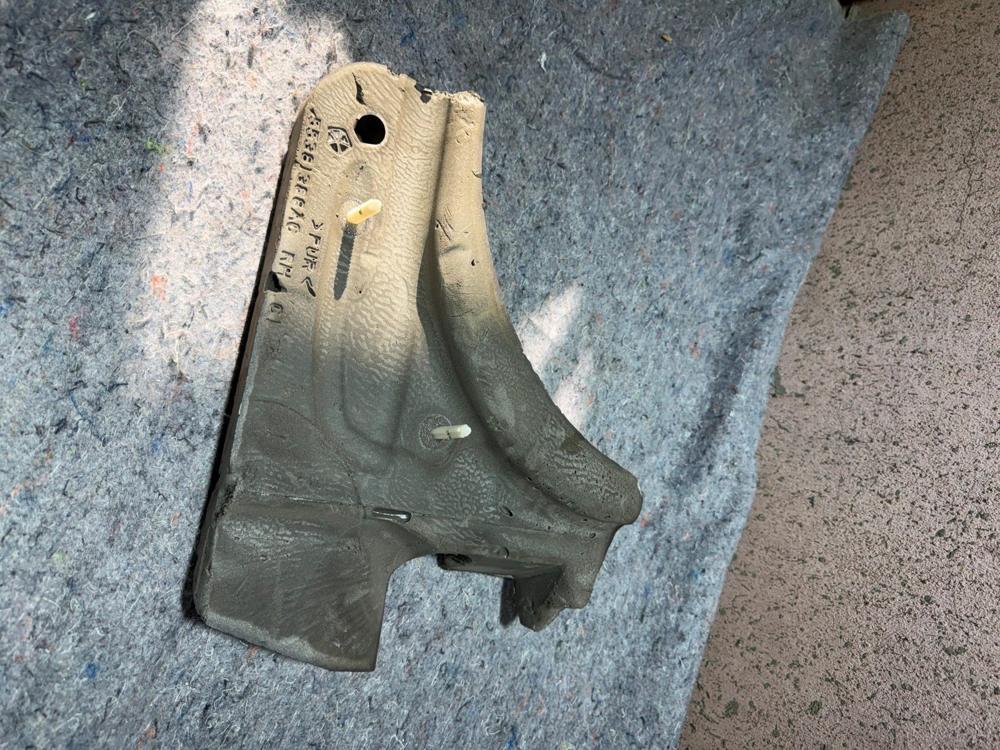 07-19 Jeep Wrangler Genuine Mopar Interior B Pillar Molding Right RH Driver Side – photo 3