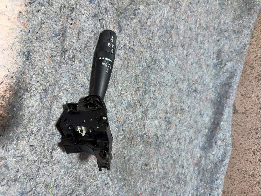 2009-2017 Jeep Compass Headlight Turn Signal Control Switch OEM 1700570301 – photo 3