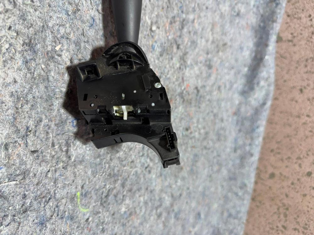 2009-2017 Jeep Compass Headlight Turn Signal Control Switch OEM 1700570301 – photo 4