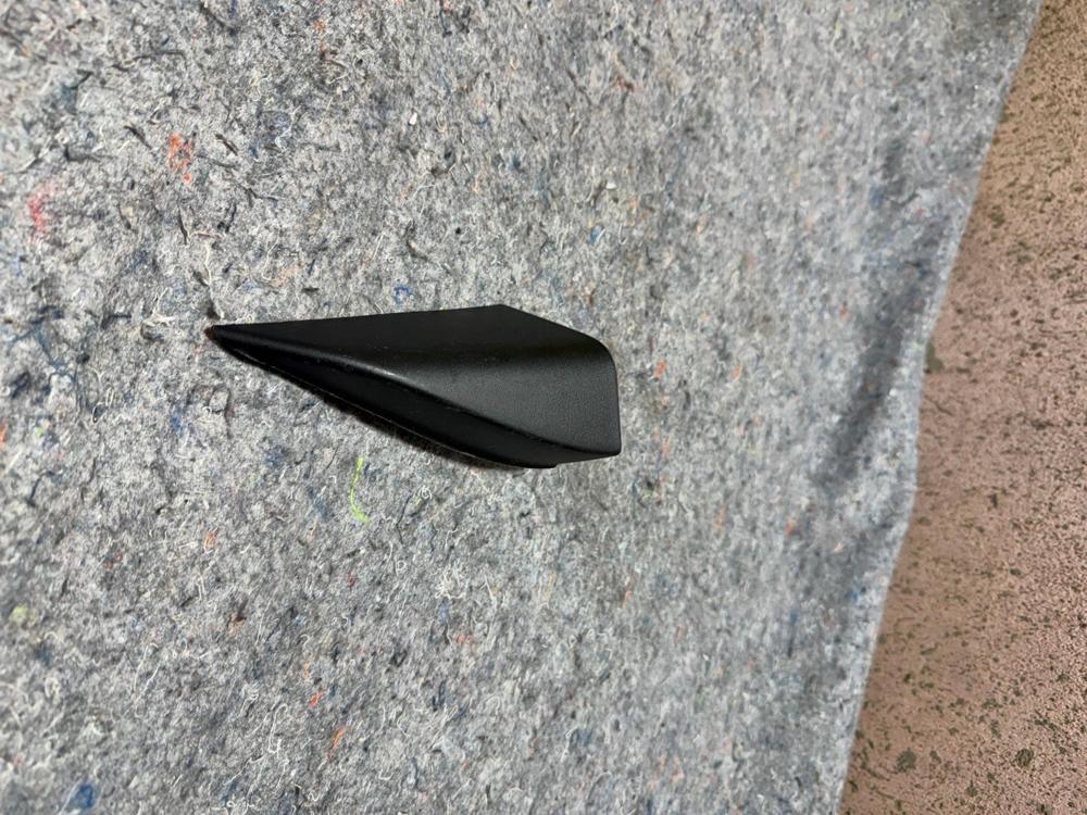 07-17 Patriot Front Right Door Mirror Mount Cover Trim Black 1KM08TRAMB OEM – photo 4