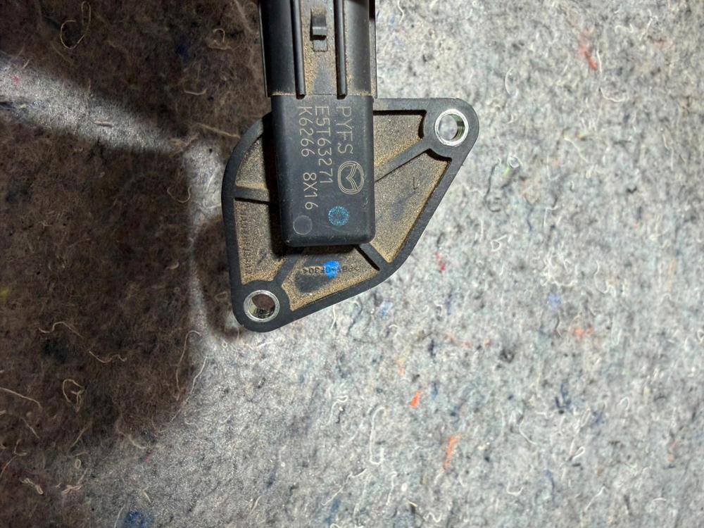 Toyota Yaris E5T63271 PYFS-13-215 Mass Air Flow Meter Maf Sensor – photo 4