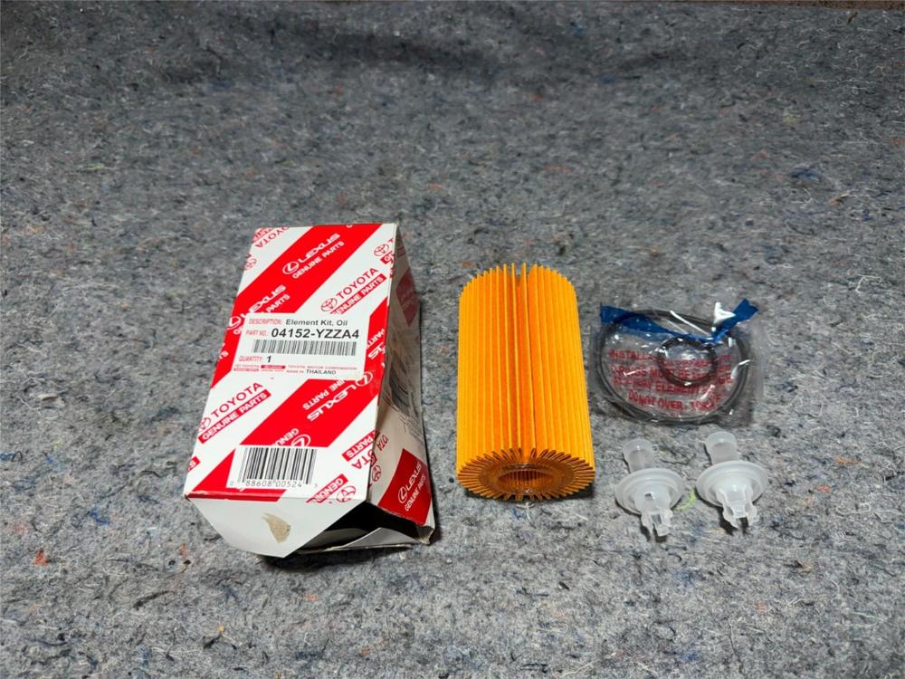 Toyota Lexus Oil Filter Genuine OEM 04152-YZZA4 Tundra Sequioa – photo 1