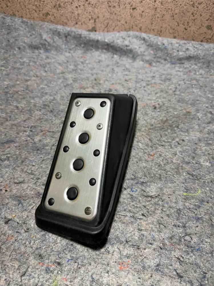 2001-05 Lexus IS300 Driver Floor Foot Rest Dead Pedal 58192-53030 OEM – photo 1
