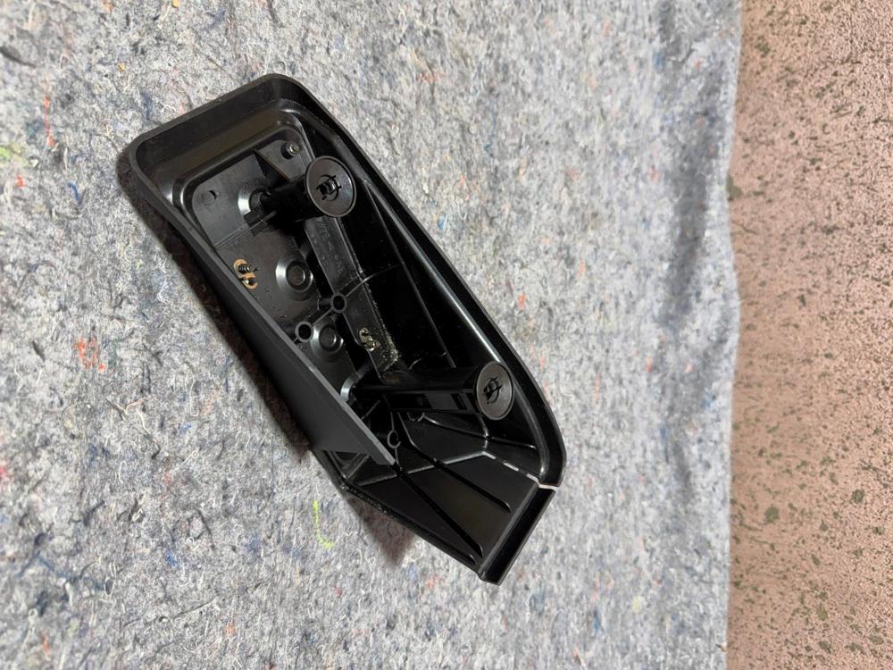 2001-05 Lexus IS300 Driver Floor Foot Rest Dead Pedal 58192-53030 OEM – photo 2
