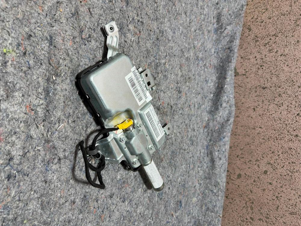 Front Right Door Side* Good* Genuine Mercedes W203-A2038602605 – photo 2