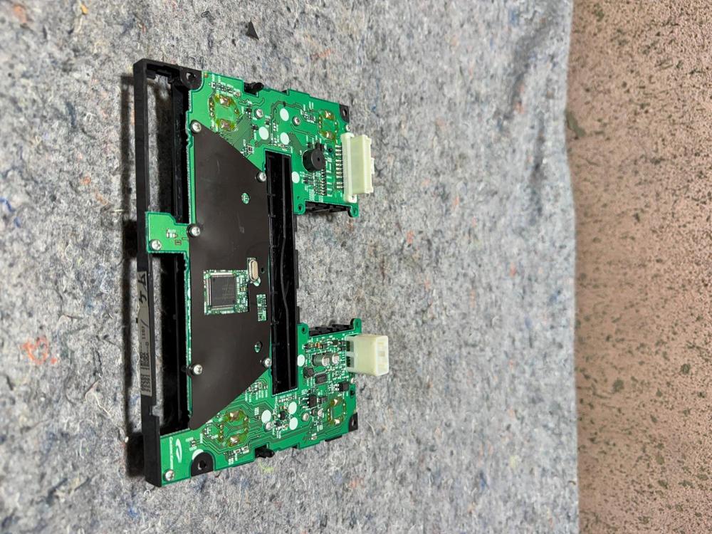 2009-2018 Infiniti FX35 FX50 QX70 OEM Dash Radio Control Switch Panel – photo 4