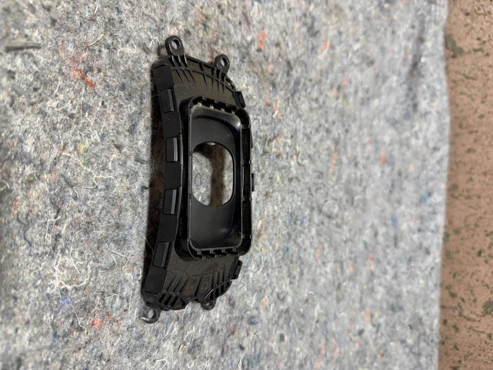 14-17 Maserati Ghibli Center Console Shifter Trim 670025245 OEM – photo 3