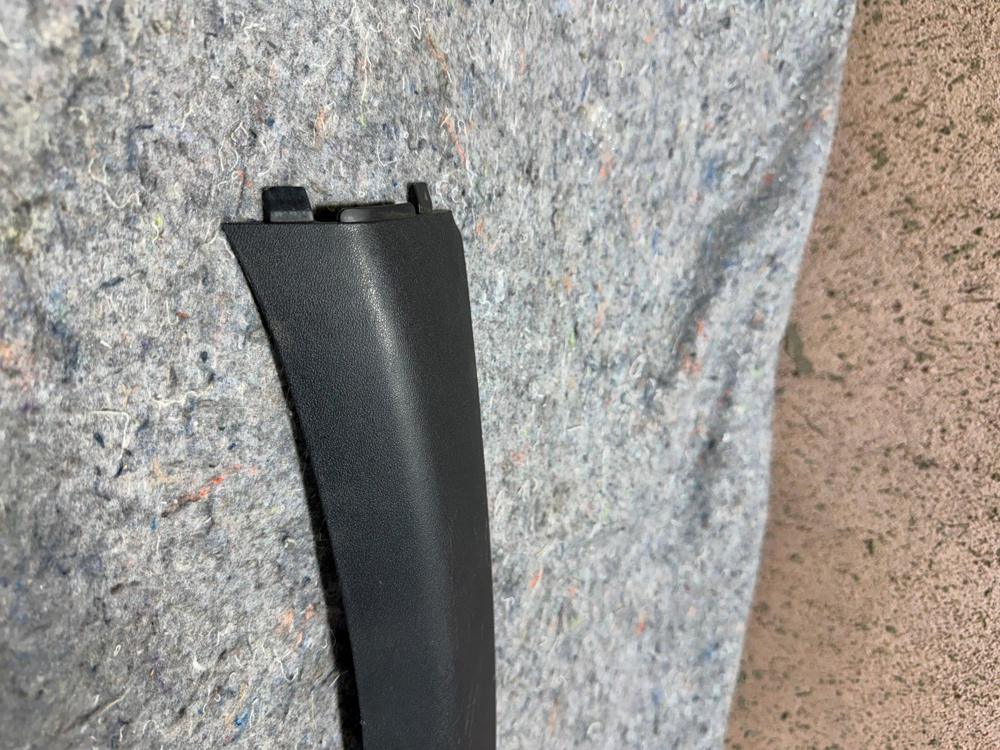 2017-2022 Infiniti Q60 OEM Left Front Lower Seat Trim Cover 185C0A0000 – photo 3
