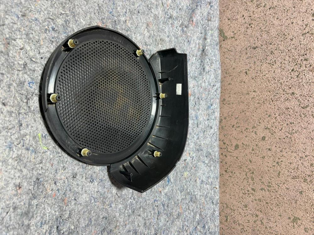 09-17 Jeep Patriot Front Right Side Door Panel Speaker Cover Grille 1AW72TRMAA – photo 2