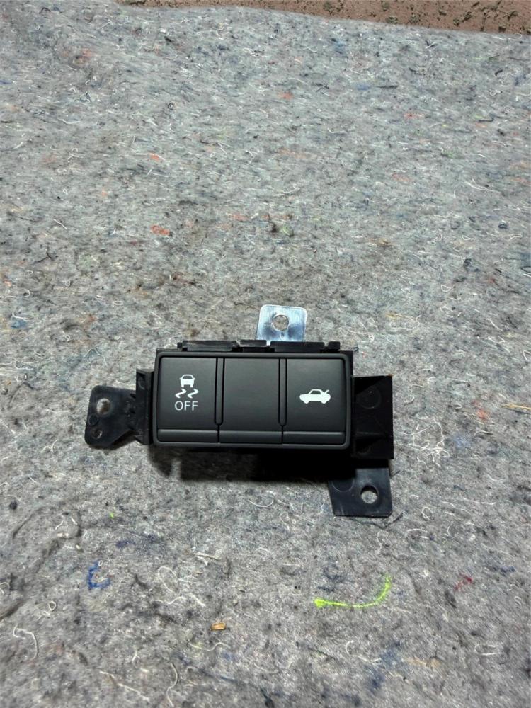 2017-2020 Infiniti Q50 Dash Left Traction Control & Trunk Release Switch OEM – photo 1