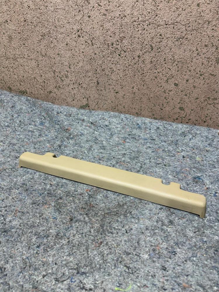 Fits IS300 Seat Track Cover (left, Right, Front, Lower) 7187353010C0 – photo 1
