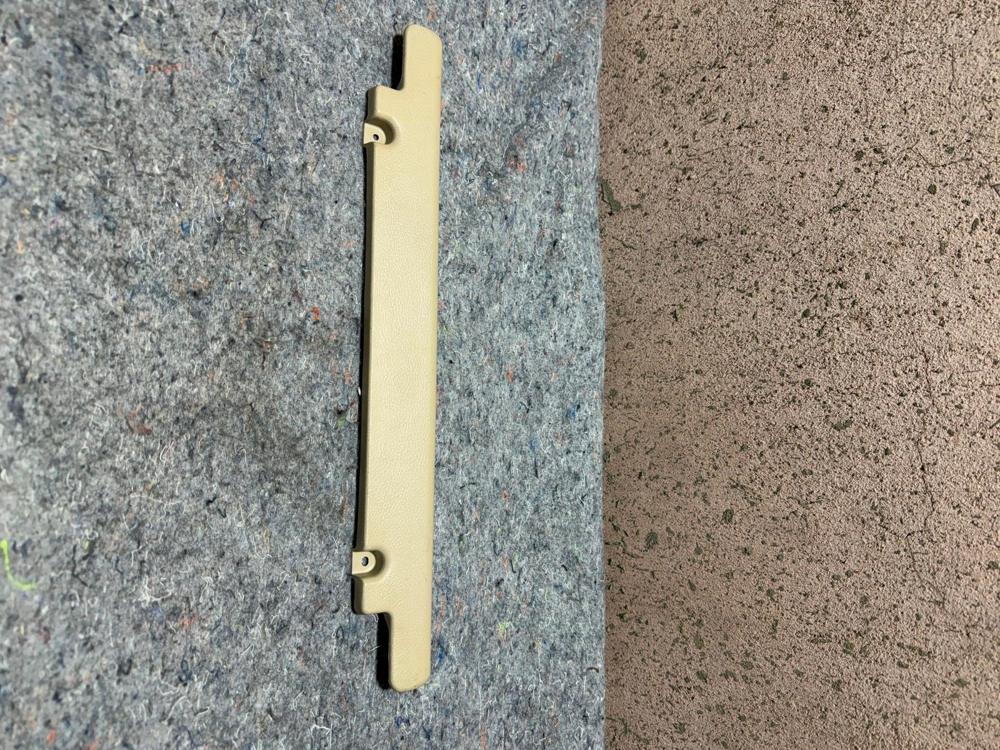Fits IS300 Seat Track Cover (left, Right, Front, Lower) 7187353010C0 – photo 4