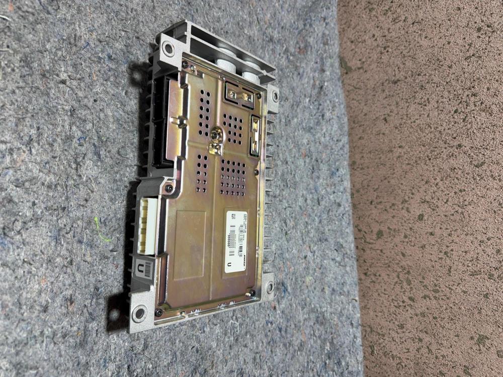 17 18 Infiniti Q50 280615HE1A Audio Amp OEM – photo 2