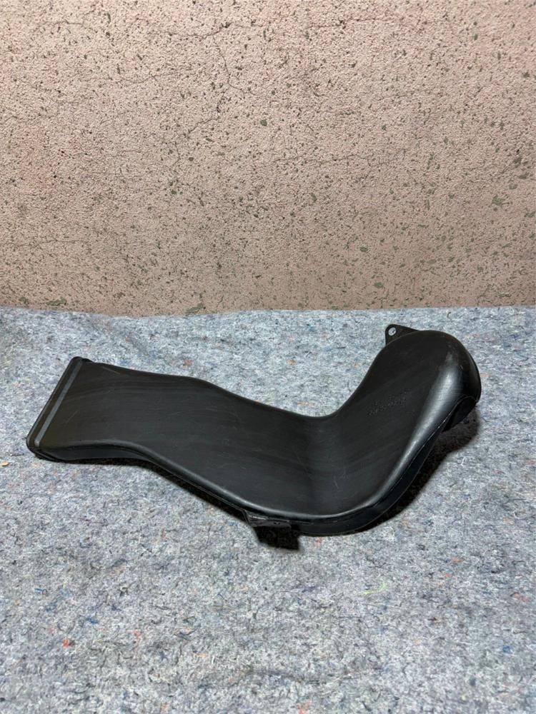 Genuine Infiniti OEM Duct-battery Outlet 967364GA0A – photo 1