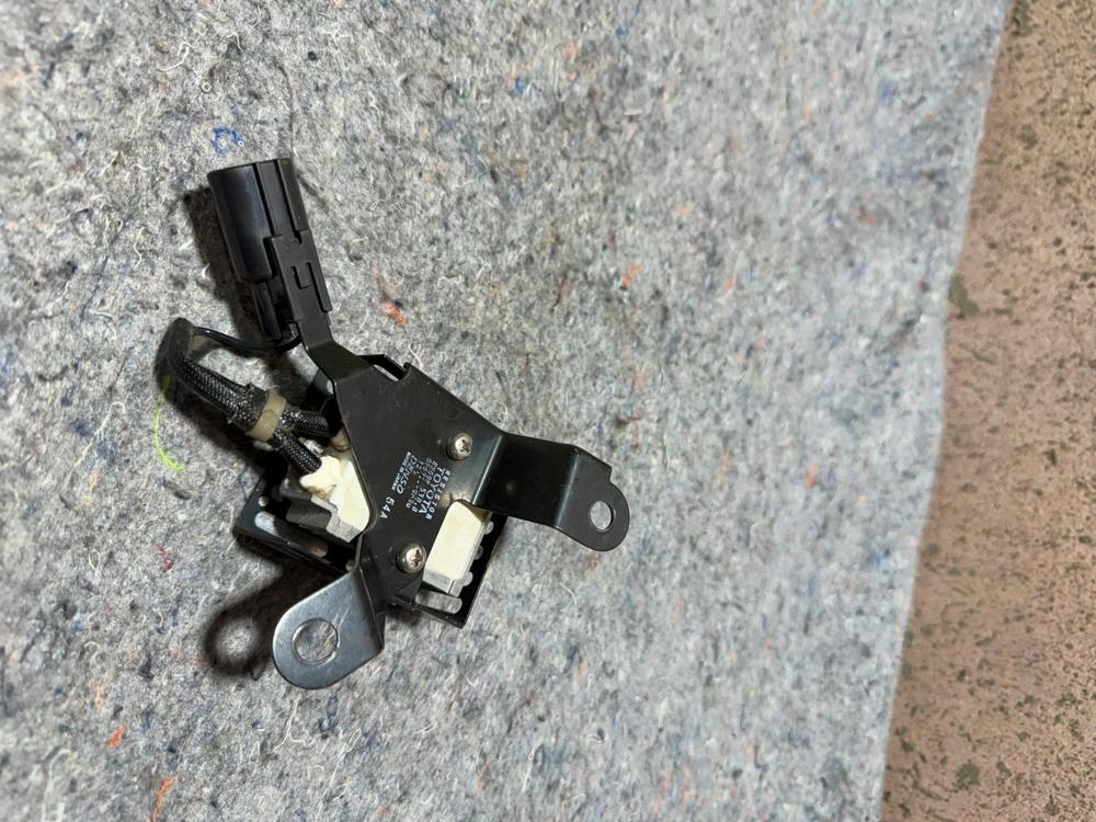 2001 Lexus IS300 A/t Daytime Runnign Light Resistor 8269553010 OEM 2002 2003 – photo 4