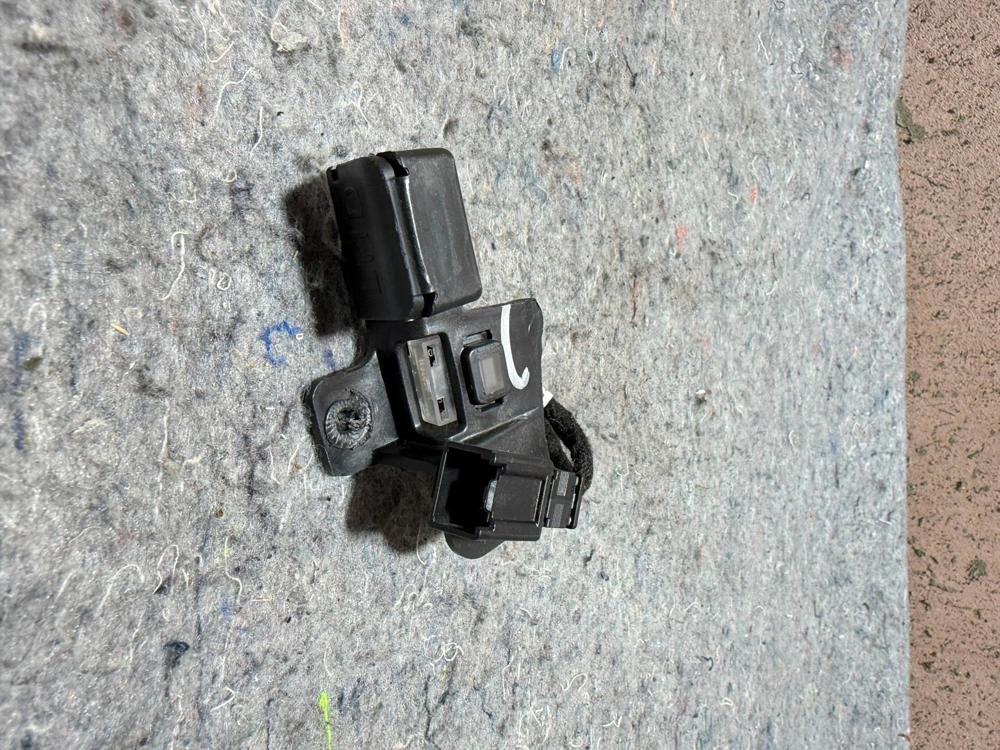 2017-2018 Jeep Wrangler Mopar Lamp- Courtesy 68193643AC OEM – photo 2