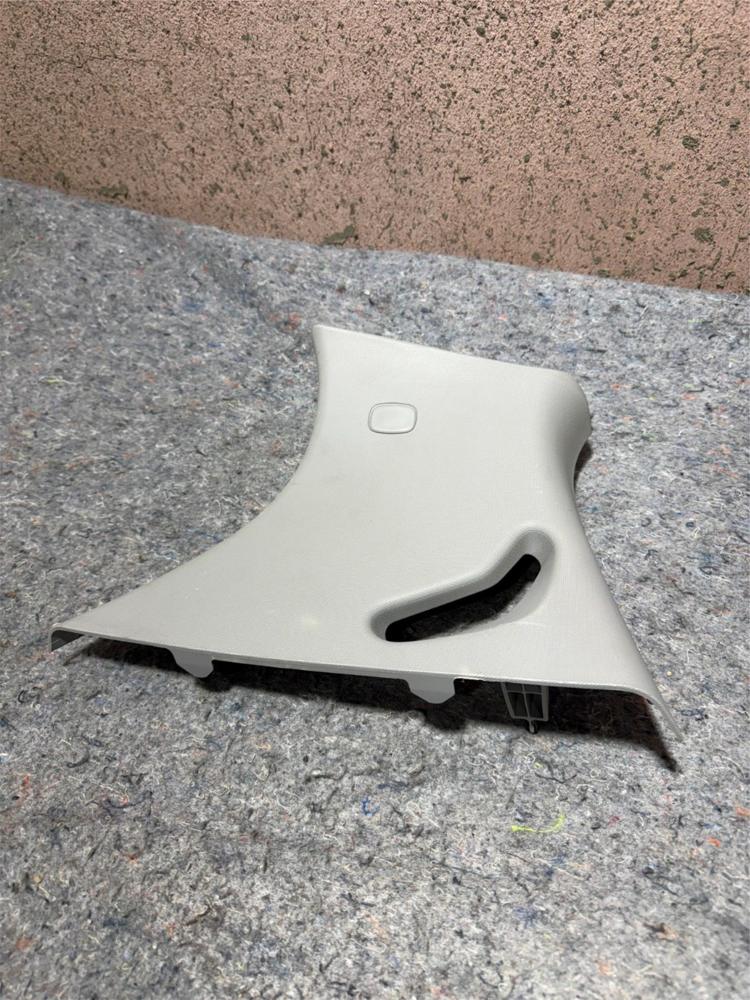 2019-2022 Chevrolet Spark Left Side C Pillar Trim OEM 95408362 – photo 1