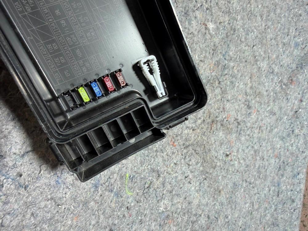 2014 Accord Electrical Fuse Box Upper Cover Relay Box 38256T2FA02 – photo 4