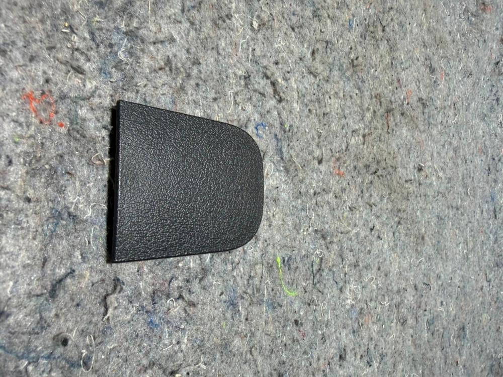 2012 Jeep Compass Seat Belt Bezel OEM OYD78TRMA 11006B 3816 – photo 3